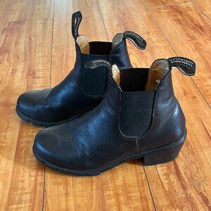 Blundstone Women's Series #1671 heeled Chelsea boots